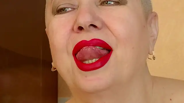 LadyPosh online show from 04.23.26