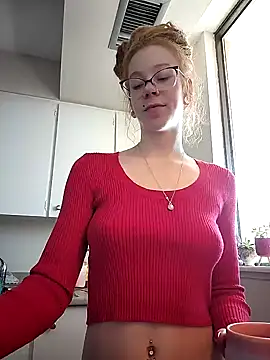 Snapshot of LucidLucy chatting on 12.22.24 LucidLucy online show from 12.22.24