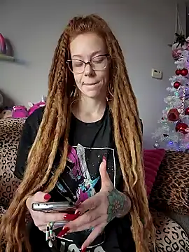 Snapshot of LucidLucy chatting on 12.26.24 LucidLucy online show from 12.26.24