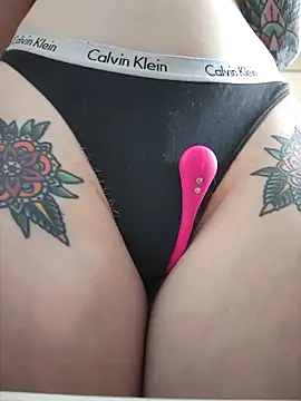 Snapshot of LucidLucy chatting on 03.18.25 LucidLucy online show from 03.18.25