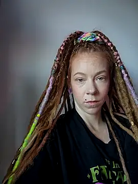 Snapshot of LucidLucy chatting on 09.19.25 LucidLucy online show from 09.19.25