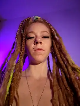 Snapshot of LucidLucy chatting on 10.06.25 LucidLucy online show from 10.06.25