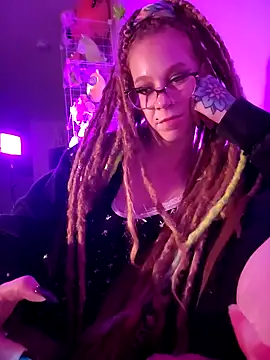 Snapshot of LucidLucy chatting on 10.11.25 LucidLucy online show from 10.11.25