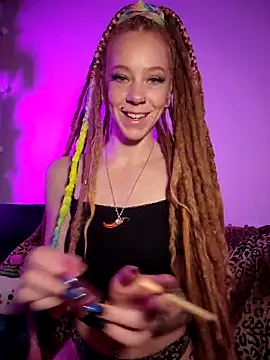 Snapshot of LucidLucy chatting on 10.12.25 LucidLucy online show from 10.12.25