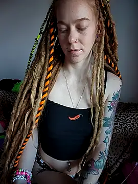 Snapshot of LucidLucy chatting on 10.26.25 LucidLucy online show from 10.26.25