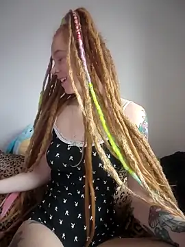 LucidLucy online show from 11.26.25