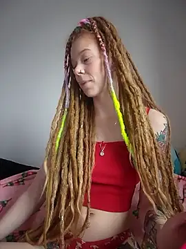 LucidLucy online show from 12.15.25