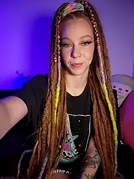 LucidLucy online show from 04.10.26