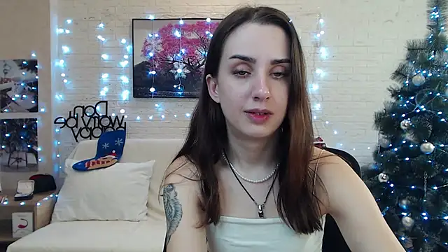 Snapshot of FranceskoJones chatting on 12.23.24 FranceskoJones online show from 12.23.24