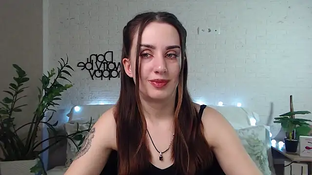 Snapshot of FranceskoJones chatting on 02.10.25 FranceskoJones online show from 02.10.25