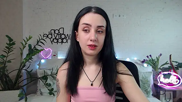 Snapshot of FranceskoJones chatting on 02.13.25 FranceskoJones online show from 02.13.25