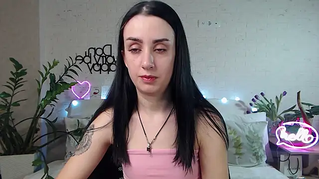 Snapshot of FranceskoJones chatting on 02.13.25 FranceskoJones online show from 02.13.25