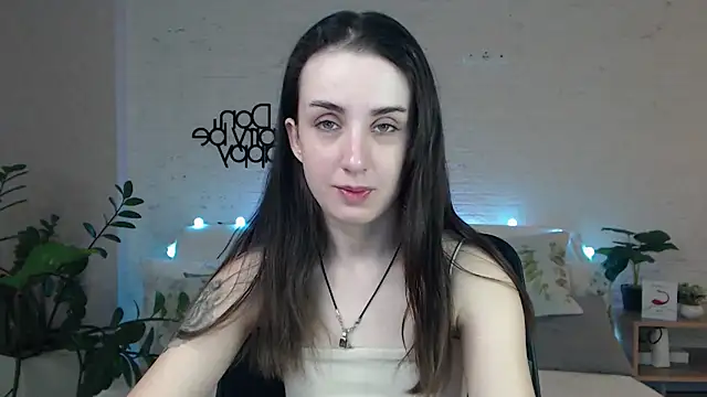 Snapshot of FranceskoJones chatting on 03.12.25 FranceskoJones online show from 03.12.25