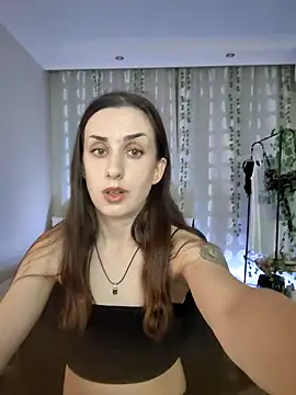 Snapshot of FranceskoJones chatting on 09.11.25 FranceskoJones online show from 09.11.25