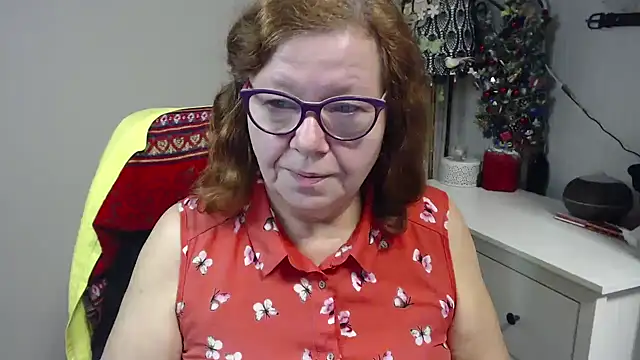 Snapshot of Adelewildx chatting on 12.16.25 Adelewildx online show from 12.16.25