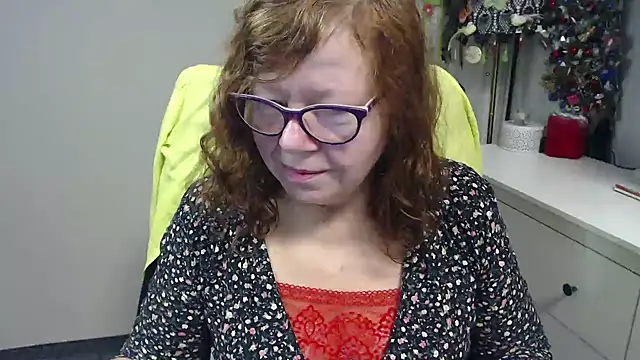 Snapshot of Adelewildx chatting on 01.12.26 Adelewildx online show from 01.12.26