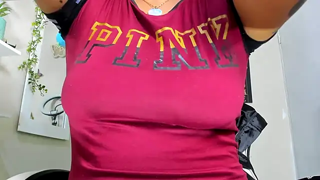 Snapshot of darsha_sahu chatting on 10.20.25 darsha sahu online show from 10.20.25