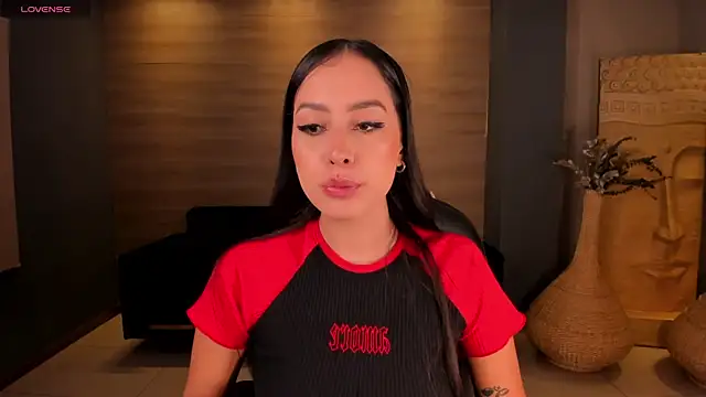 BrennaWalker online show from 02.18.25