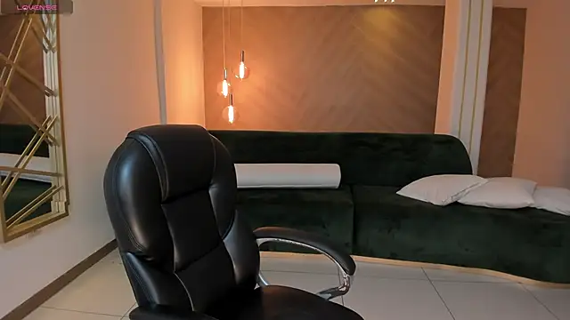 BrennaWalker online show from 02.20.25