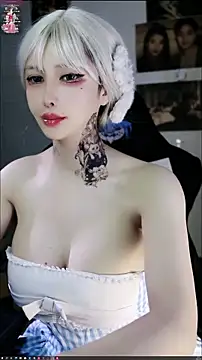 Snapshot of candy_cola chatting on 01.17.26 candy cola online show from 01.17.26