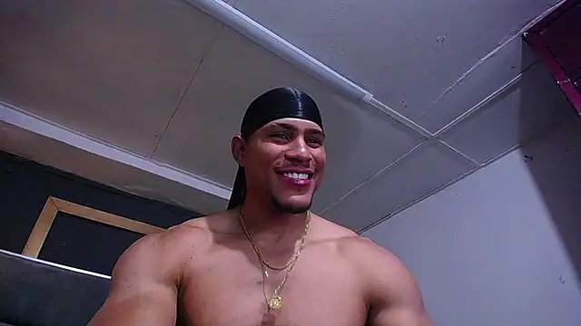 Snapshot of teddyfit19cm chatting on 06.03.26 teddyfit19cm online show from 06.03.26