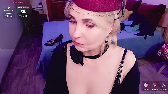 Snapshot of _unique_cam_ chatting on 09.21.25 unique cam online show from 09.21.25