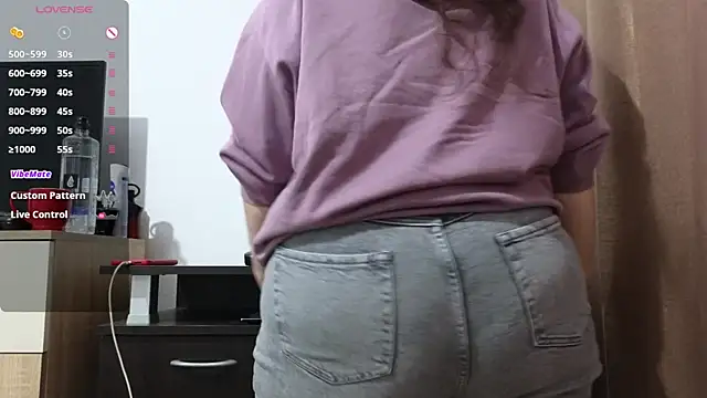 Snapshot of BBW_MILF_4U chatting on 04.27.26 BBW MILF 4U online show from 04.27.26