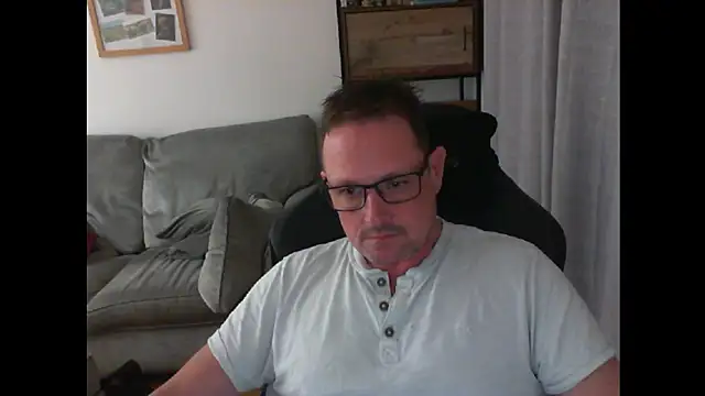 Snapshot of ZebedeePirate chatting on 03.18.25 ZebedeePirate online show from 03.18.25