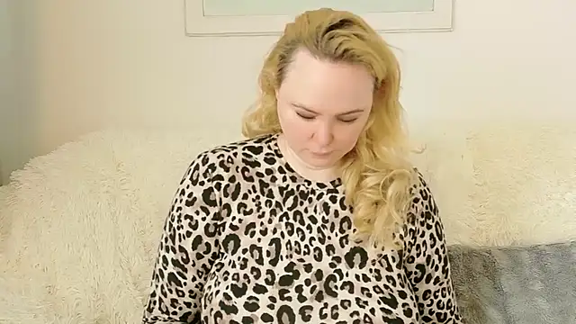 Snapshot of Sarah4you chatting on 05.16.26 Sarah4you online show from 05.16.26