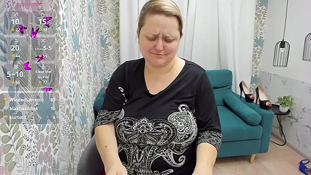 Snapshot of ScarlettSoft chatting on 12.12.24 ScarlettSoft online show from 12.12.24