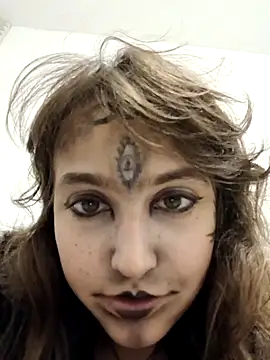 Snapshot of Blulilla69 chatting on 10.31.25 Blulilla69 online show from 10.31.25