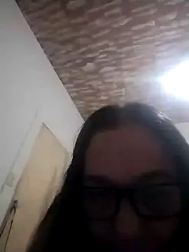 Snapshot of catdool chatting on 12.30.24 catdool online show from 12.30.24