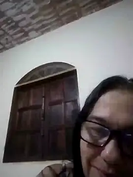 Snapshot of catdool chatting on 01.18.25 catdool online show from 01.18.25