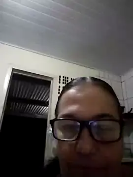 Snapshot of catdool chatting on 01.22.25 catdool online show from 01.22.25