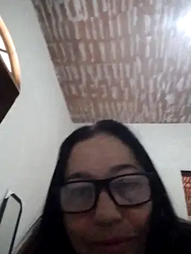 Snapshot of catdool chatting on 03.08.25 catdool online show from 03.08.25