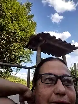 Snapshot of catdool chatting on 03.14.25 catdool online show from 03.14.25