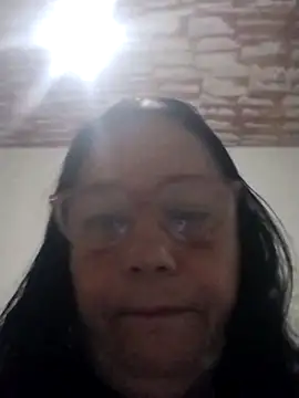 Snapshot of catdool chatting on 03.21.25 catdool online show from 03.21.25