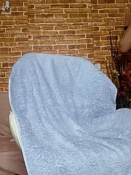 Snapshot of _Horny_milf_ chatting on 05.15.26 Horny milf online show from 05.15.26