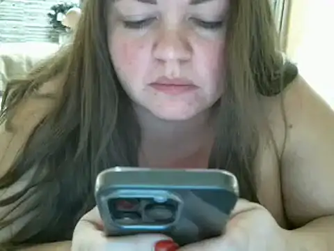 Snapshot of cute__cherry chatting on 12.15.24 cute cherry online show from 12.15.24