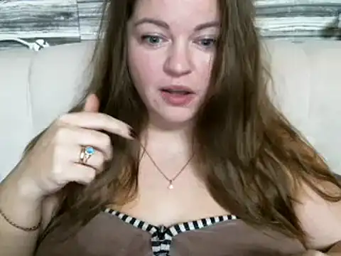 Snapshot of cute__cherry chatting on 01.02.25 cute cherry online show from 01.02.25