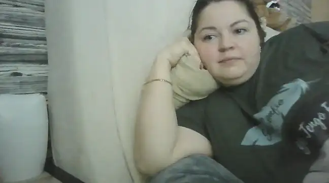 Snapshot of cute__cherry chatting on 01.11.25 cute cherry online show from 01.11.25