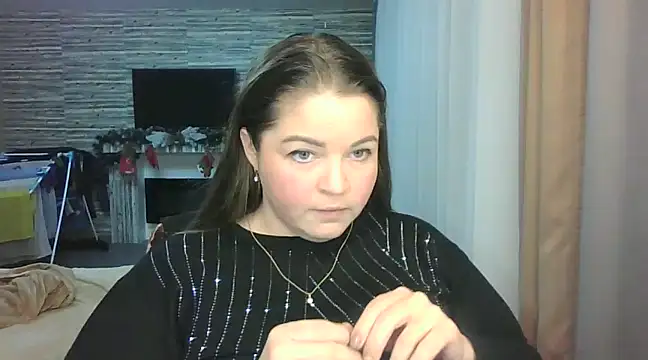 Snapshot of cute__cherry chatting on 02.07.25 cute cherry online show from 02.07.25