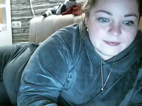 Snapshot of cute__cherry chatting on 03.11.25 cute cherry online show from 03.11.25