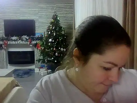 Snapshot of cute__cherry chatting on 01.13.26 cute cherry online show from 01.13.26