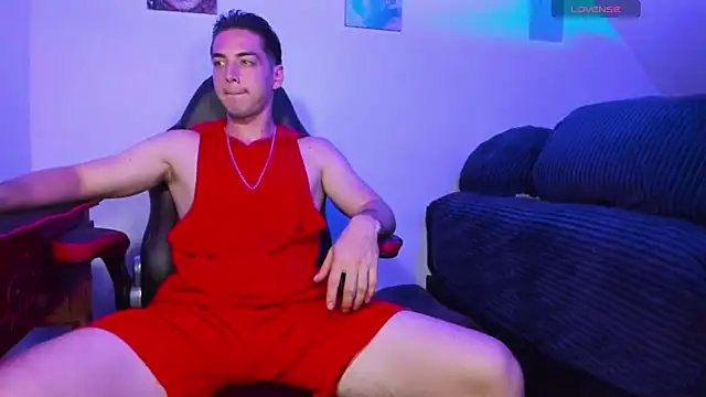 Snapshot of Alex_smith00 chatting on 12.15.24 Alex smith00 online show from 12.15.24