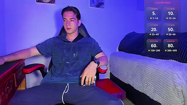 Snapshot of Alex_smith00 chatting on 03.20.25 Alex smith00 online show from 03.20.25