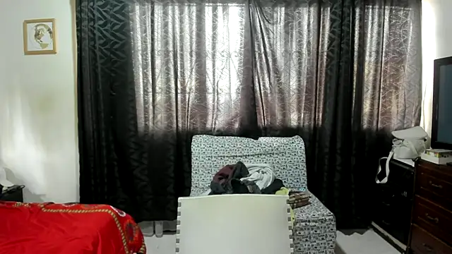 Snapshot of youth_lust69 chatting on 09.24.25 youth lust69 online show from 09.24.25