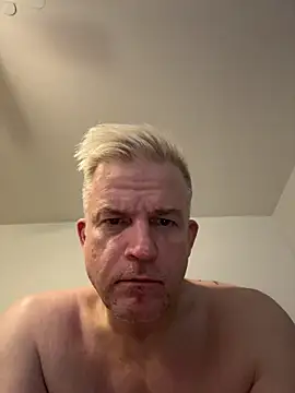 Dragonnycxh online show from 11.26.25