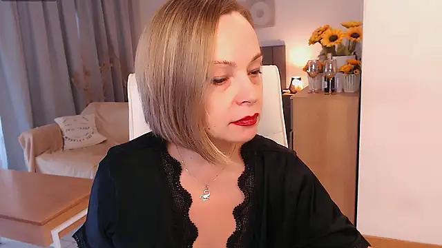 Tilly Eliot online show from 02.22.26