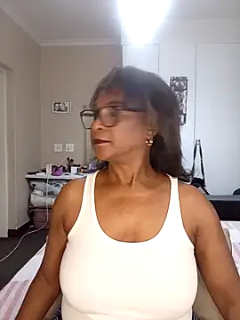 Hotgrannyx online show from 10.28.25